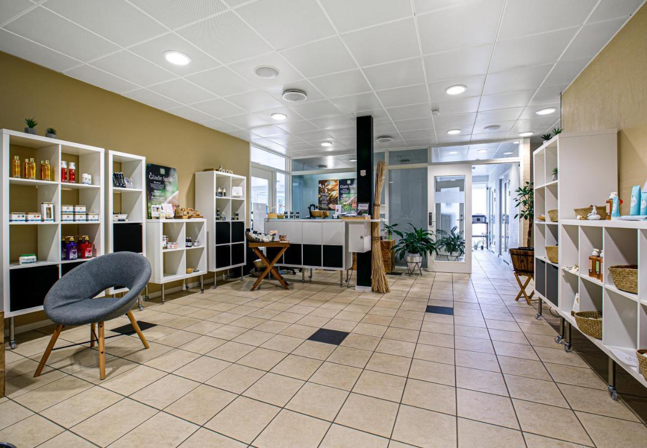 גרנה Hotel/ Apartments Marina מראה חיצוני תמונה