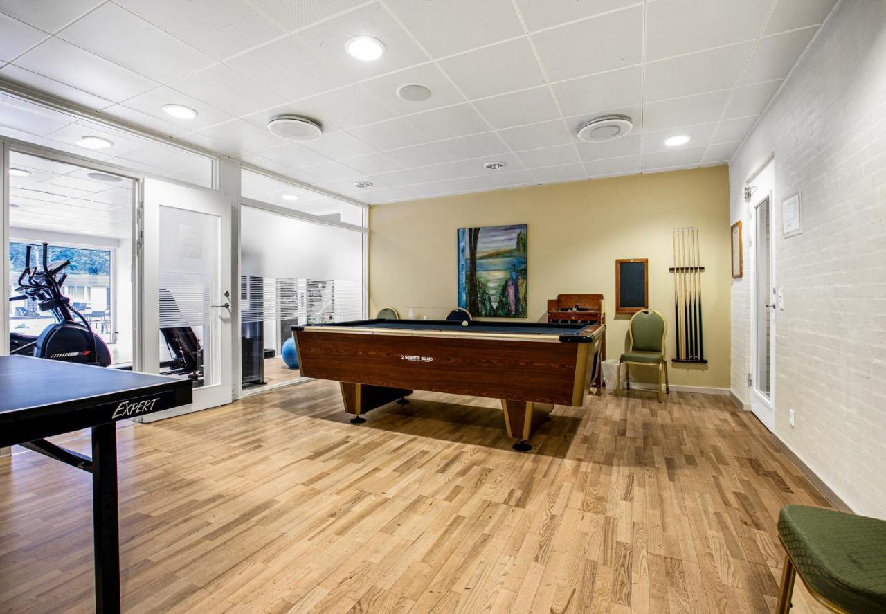 גרנה Hotel/ Apartments Marina מראה חיצוני תמונה