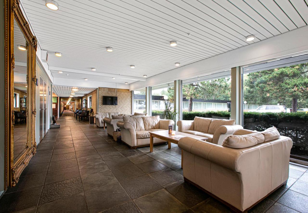 גרנה Hotel/ Apartments Marina מראה חיצוני תמונה